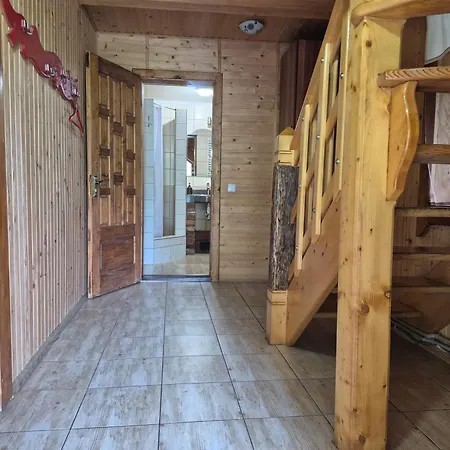 у василя Holiday home Mykulychyn